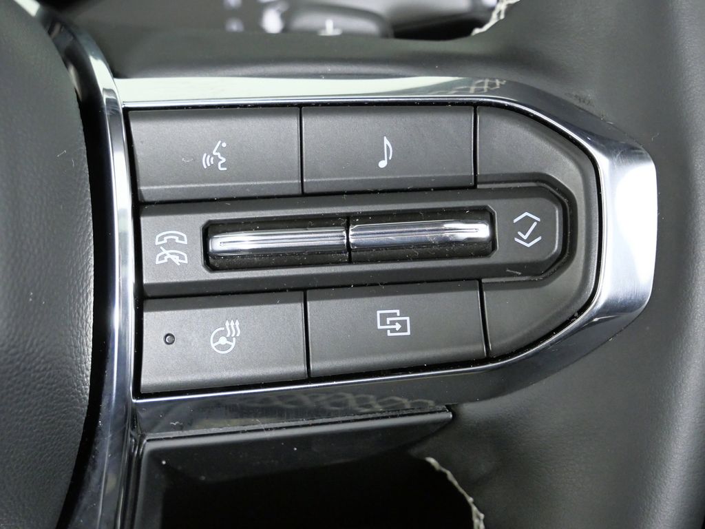 Thumbnail: 2025 GMC Acadia - 42