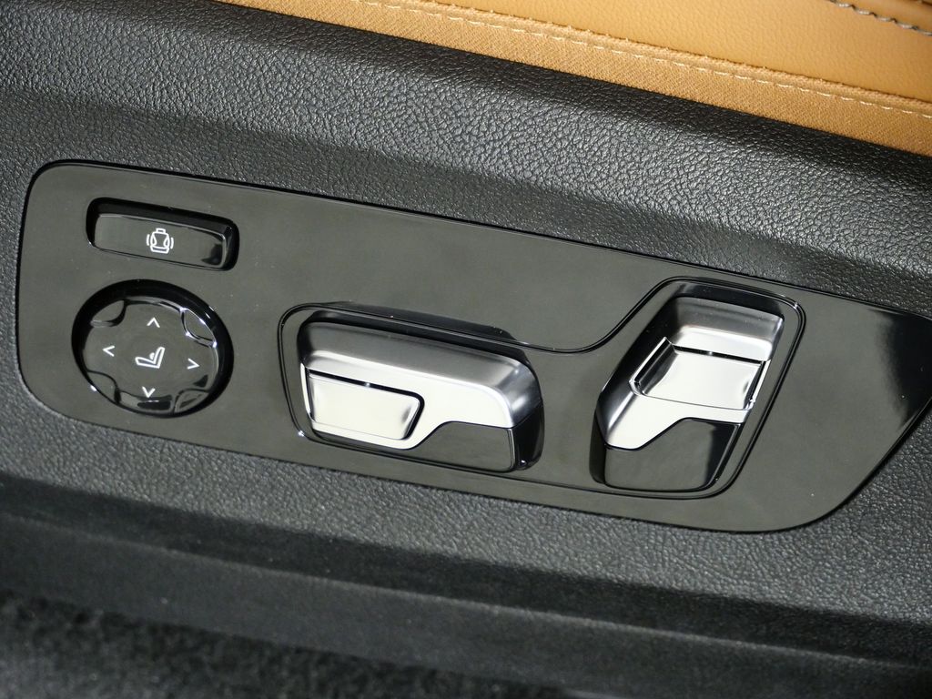 Thumbnail: 2026 BMW X5 - 39