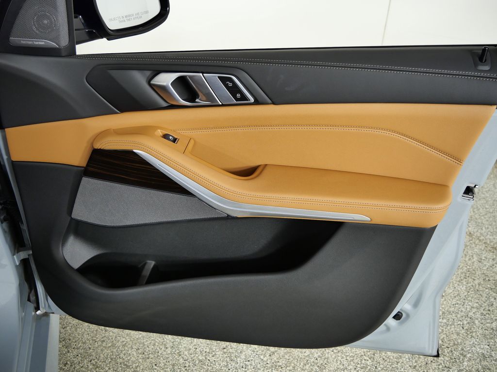 Thumbnail: 2024 BMW X5 - 23