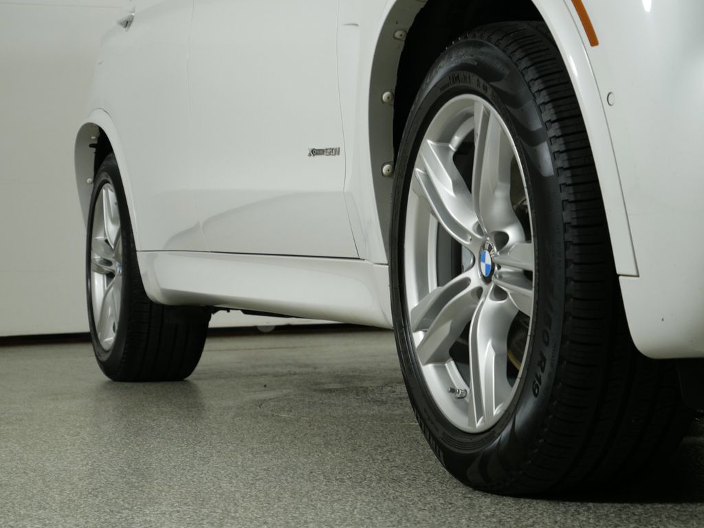 Thumbnail: 2018 BMW X5 - 6