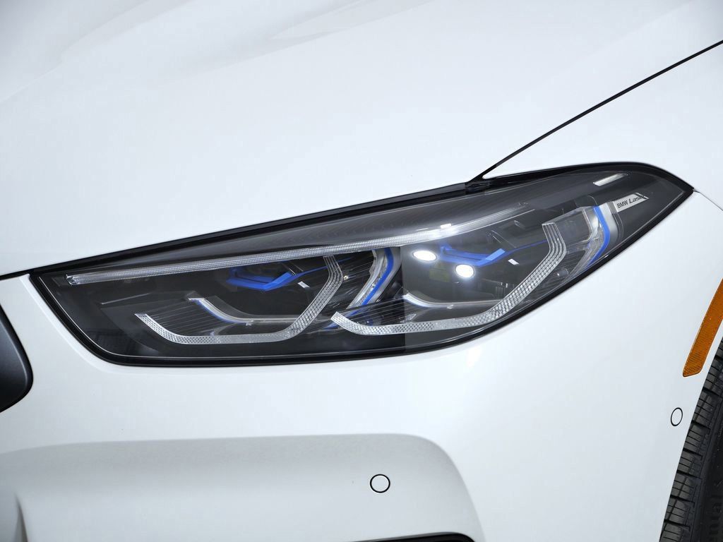 Thumbnail: 2026 BMW 8 Series - 3
