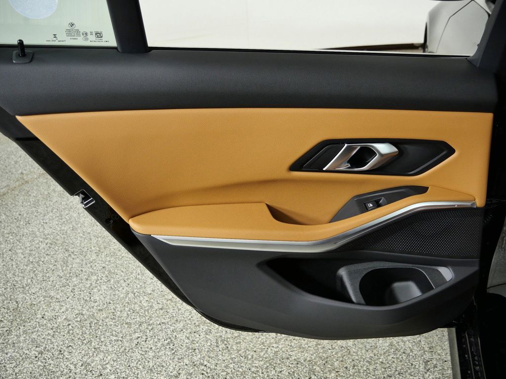 Thumbnail: 2026 BMW 3 Series - 29