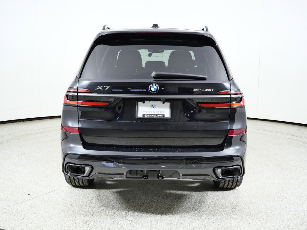 Thumbnail: 2026 BMW X7 - 10