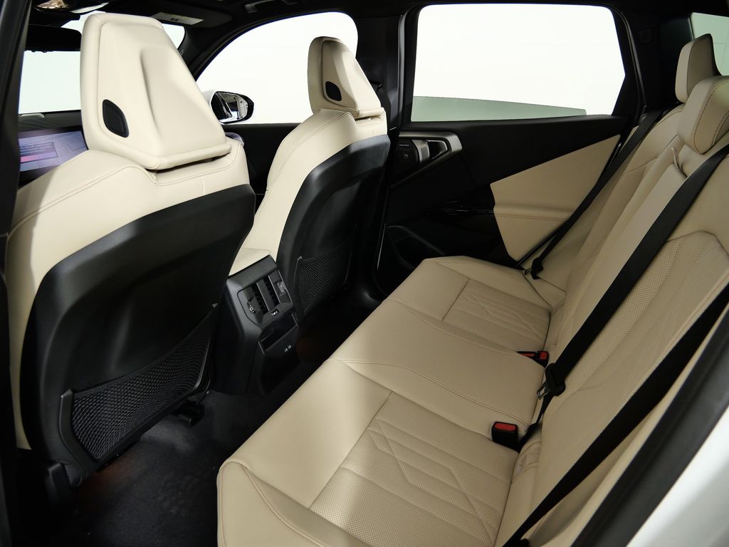 Thumbnail: 2026 BMW X3 - 28