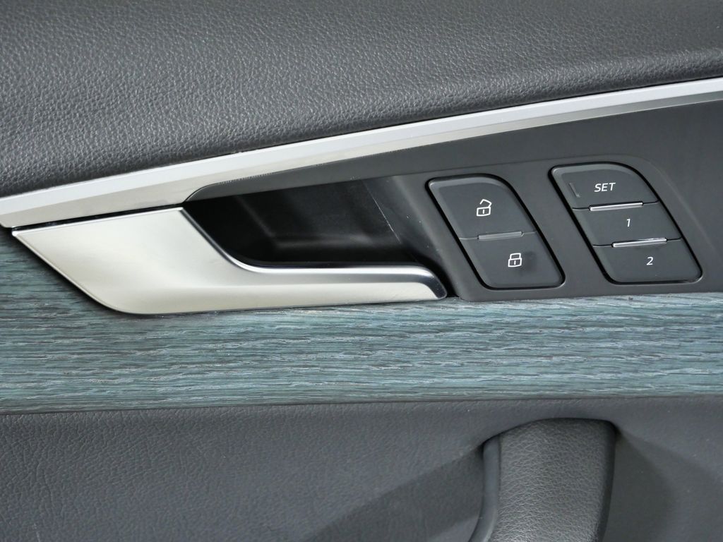 Thumbnail: 2018 Audi A4 - 36