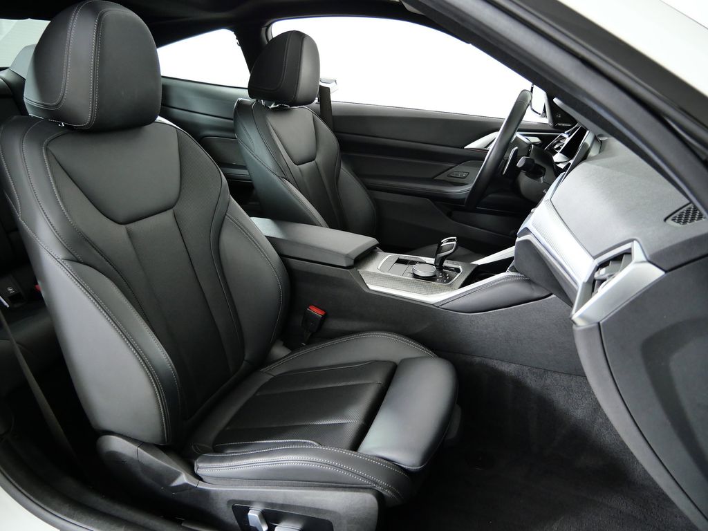 Thumbnail: 2023 BMW 4 Series - 26