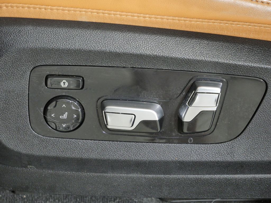 Thumbnail: 2025 BMW X5 - 43