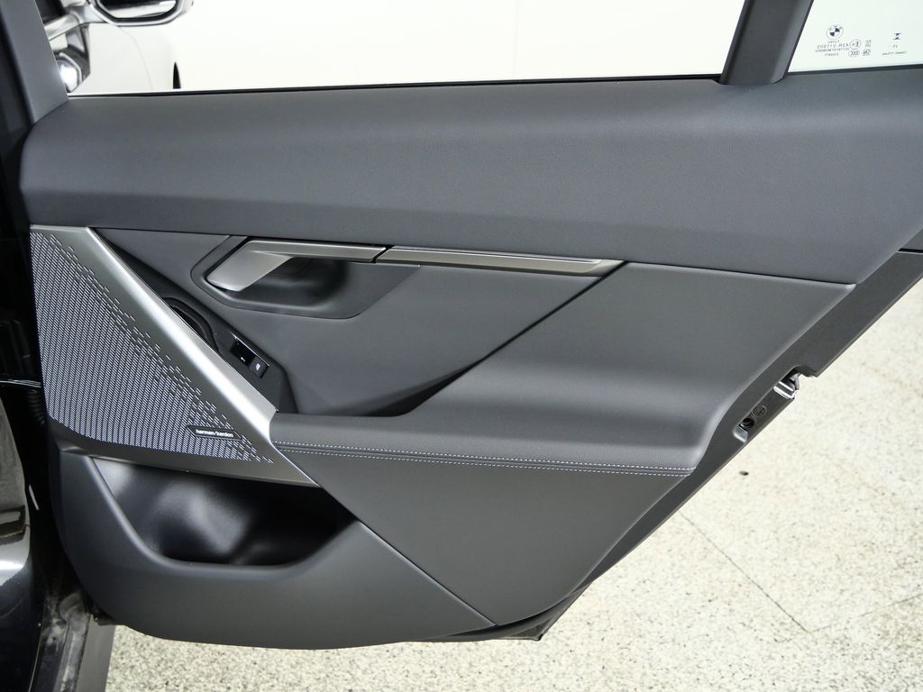 Thumbnail: 2026 BMW 5 Series - 23