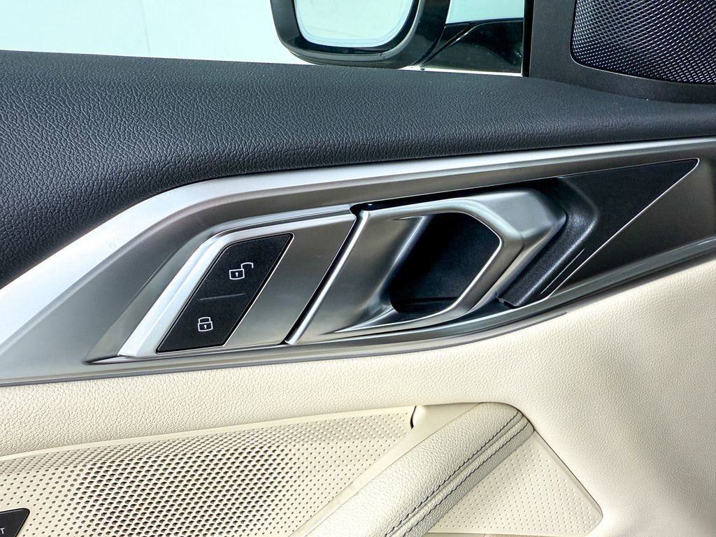 Thumbnail: 2026 BMW 4 Series - 39