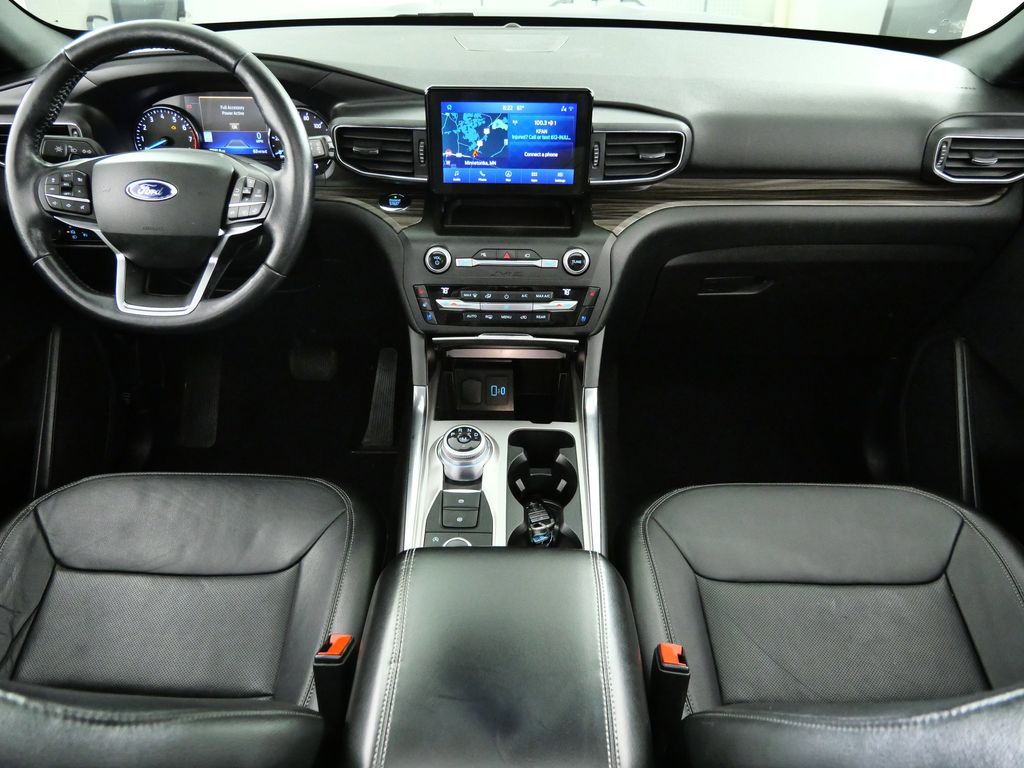 Thumbnail: 2020 Ford Explorer - 6