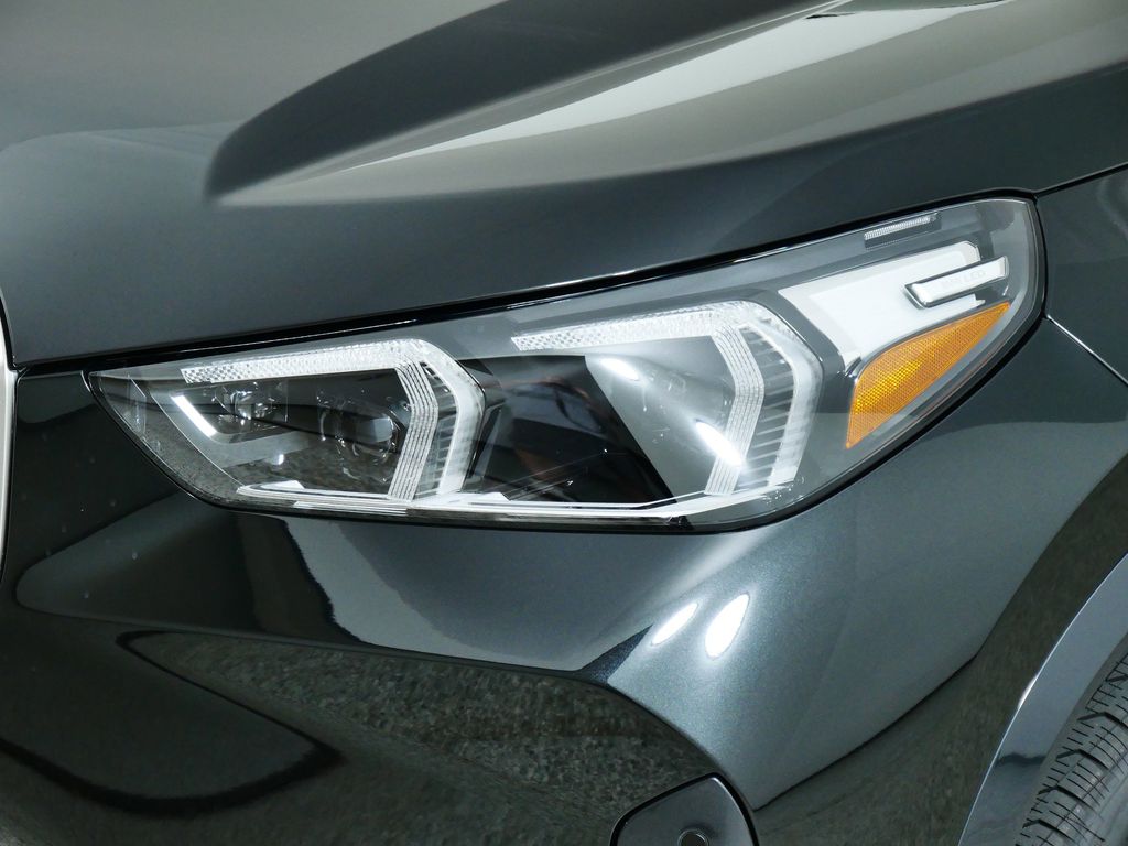 Thumbnail: 2026 BMW X1 - 16