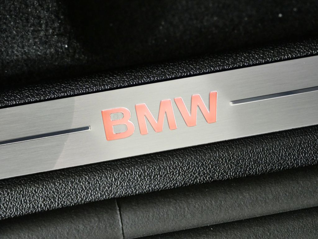 Thumbnail: 2026 BMW X5 - 23