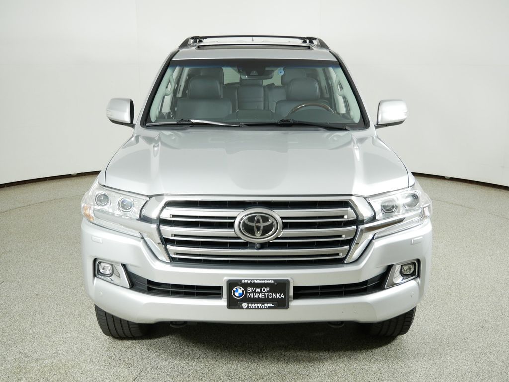 Thumbnail: 2016 Toyota Land Cruiser - 15