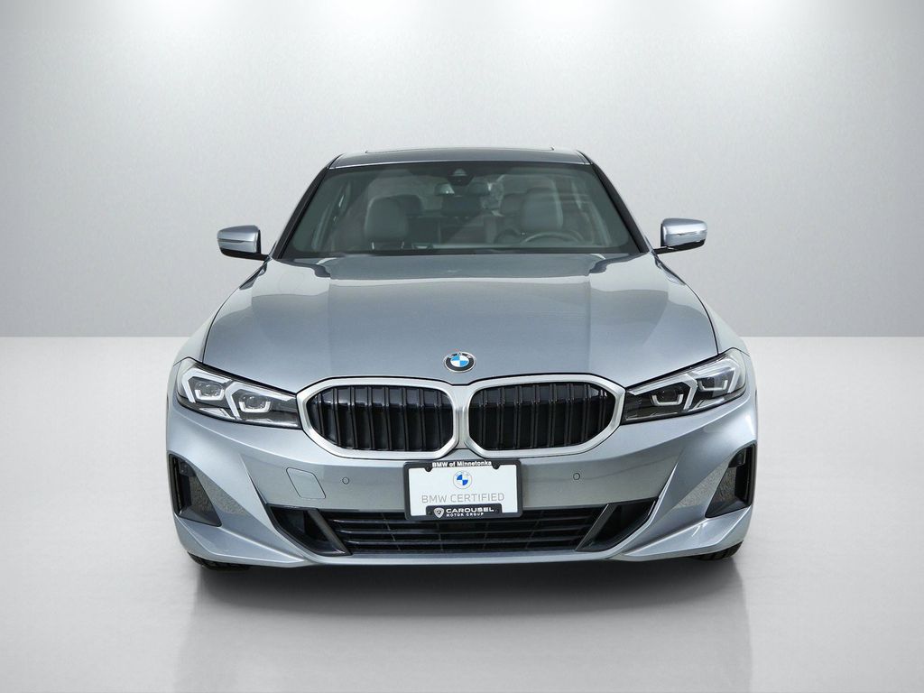 Thumbnail: 2024 BMW 3 Series - 3