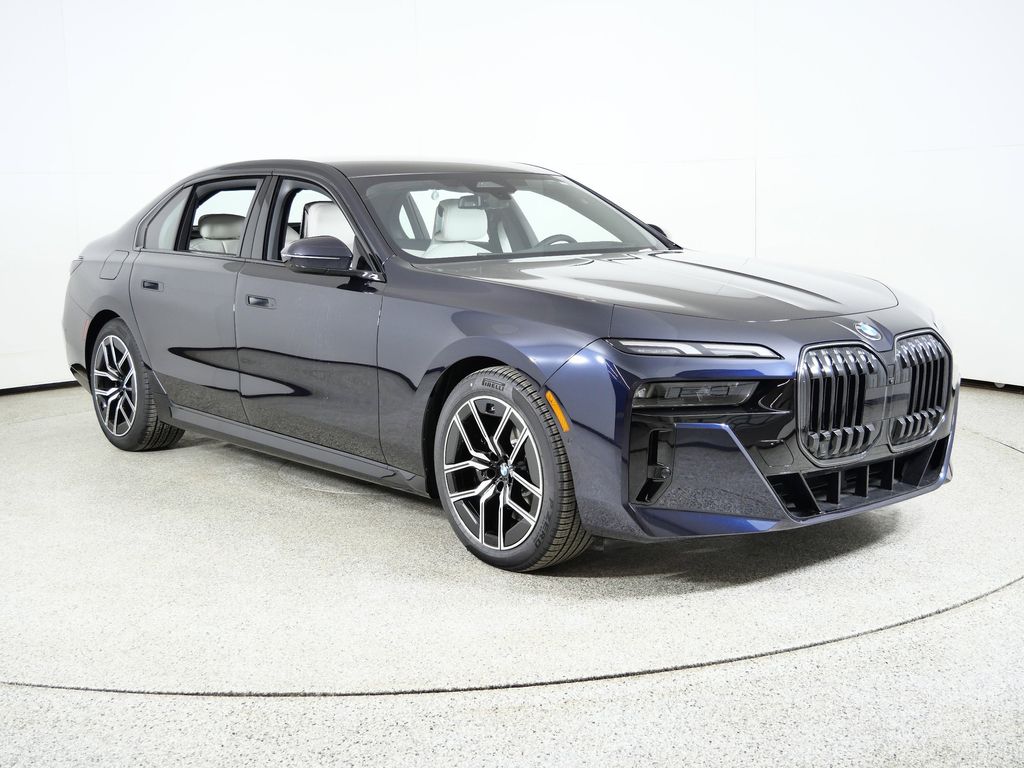 Thumbnail: 2026 BMW 7 Series - 7
