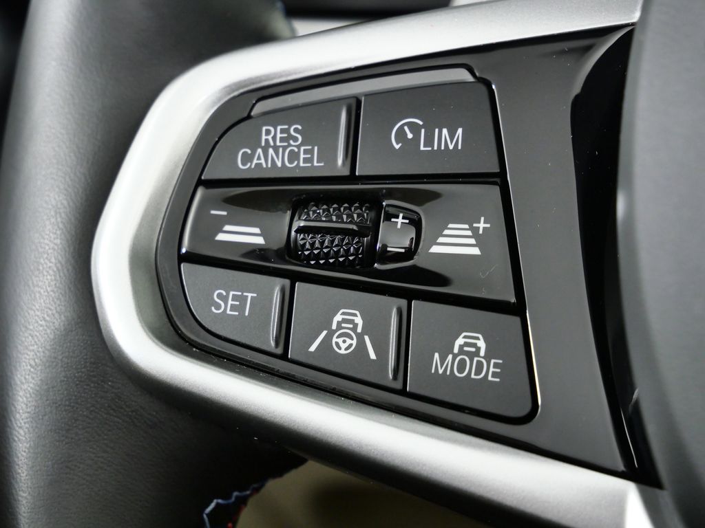 Thumbnail: 2025 BMW 4 Series - 37