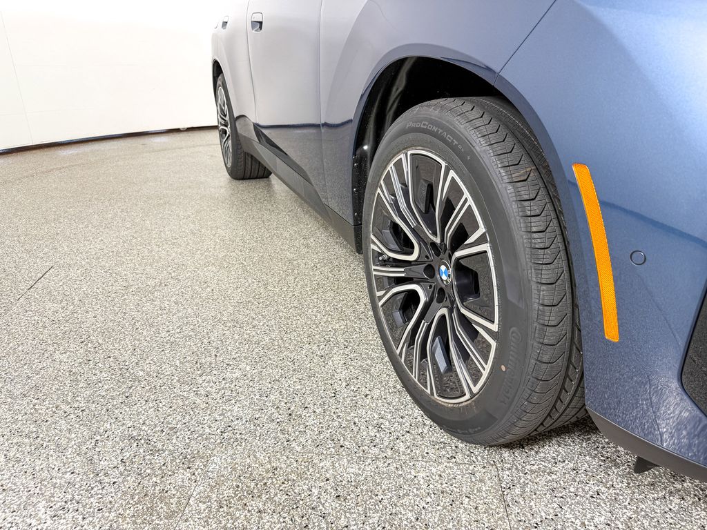 Thumbnail: 2025 BMW X3 - 9