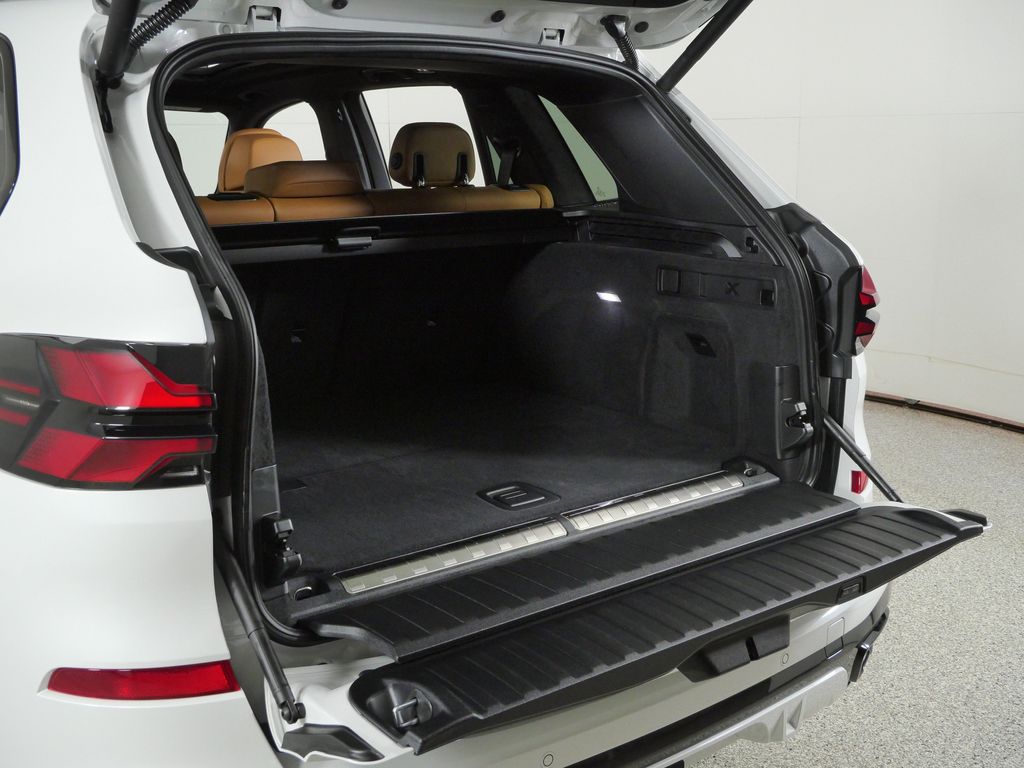 Thumbnail: 2026 BMW X5 - 29