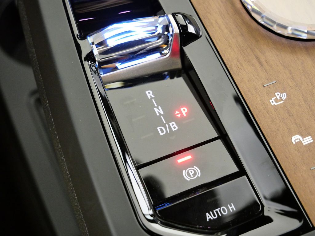 Thumbnail: 2026 BMW iX - 45