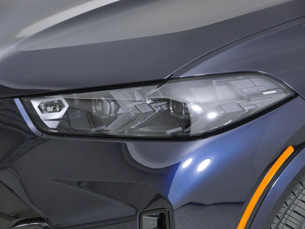 Thumbnail: 2026 BMW X5 - 3