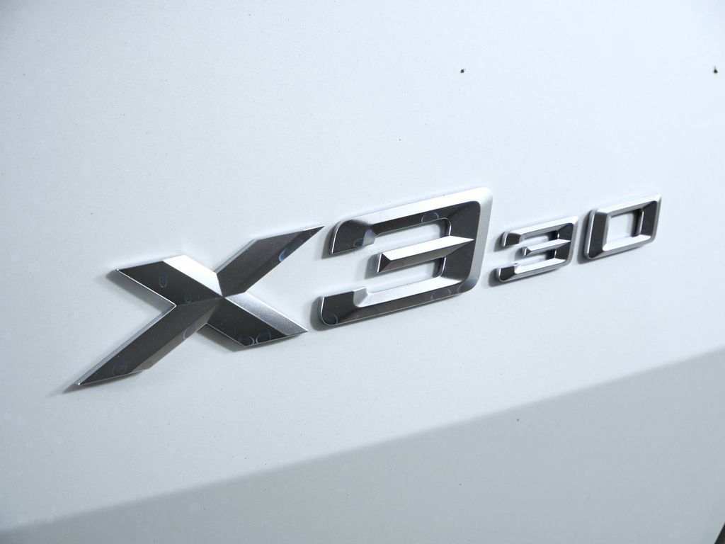 Thumbnail: 2026 BMW X3 - 14