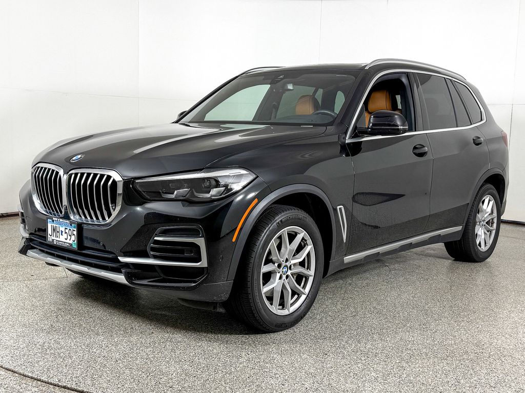 Thumbnail: 2023 BMW X5 - 1