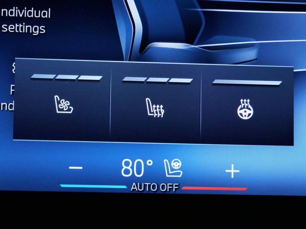 Thumbnail: 2026 BMW X7 - 49