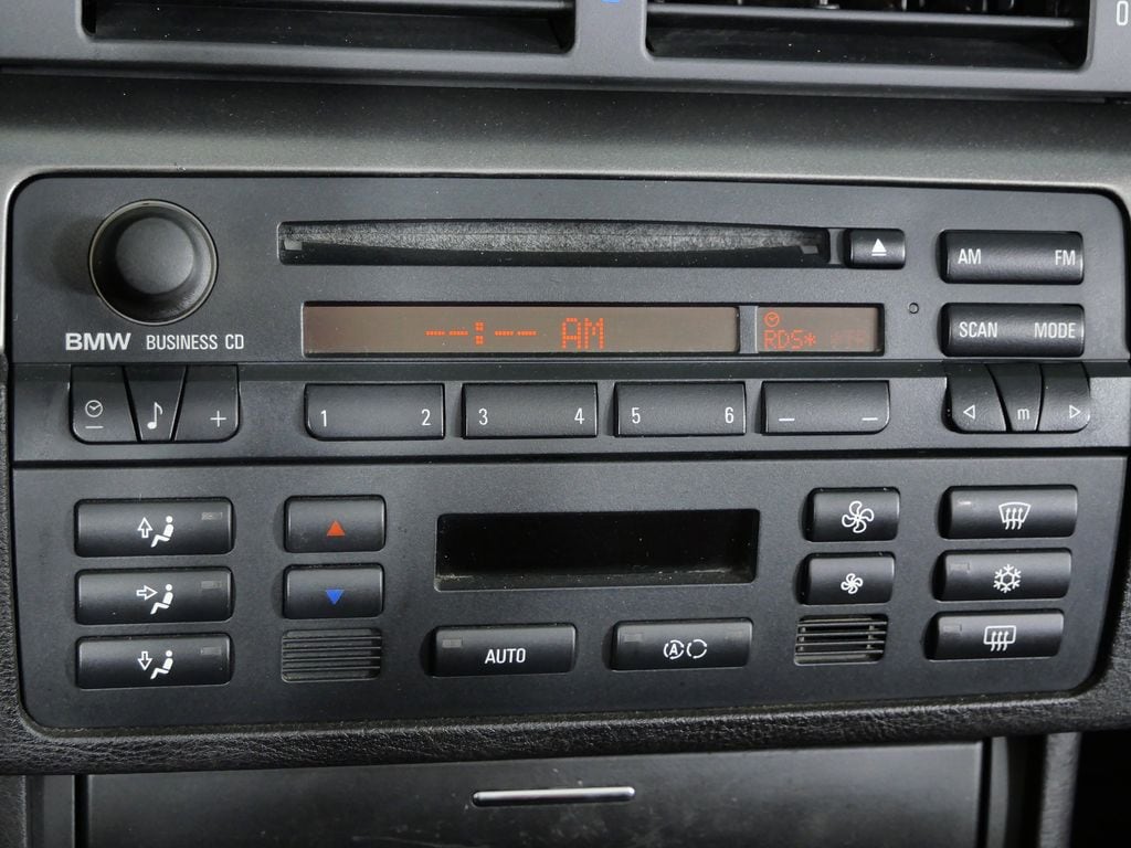 Thumbnail: 2004 BMW M3 - 38