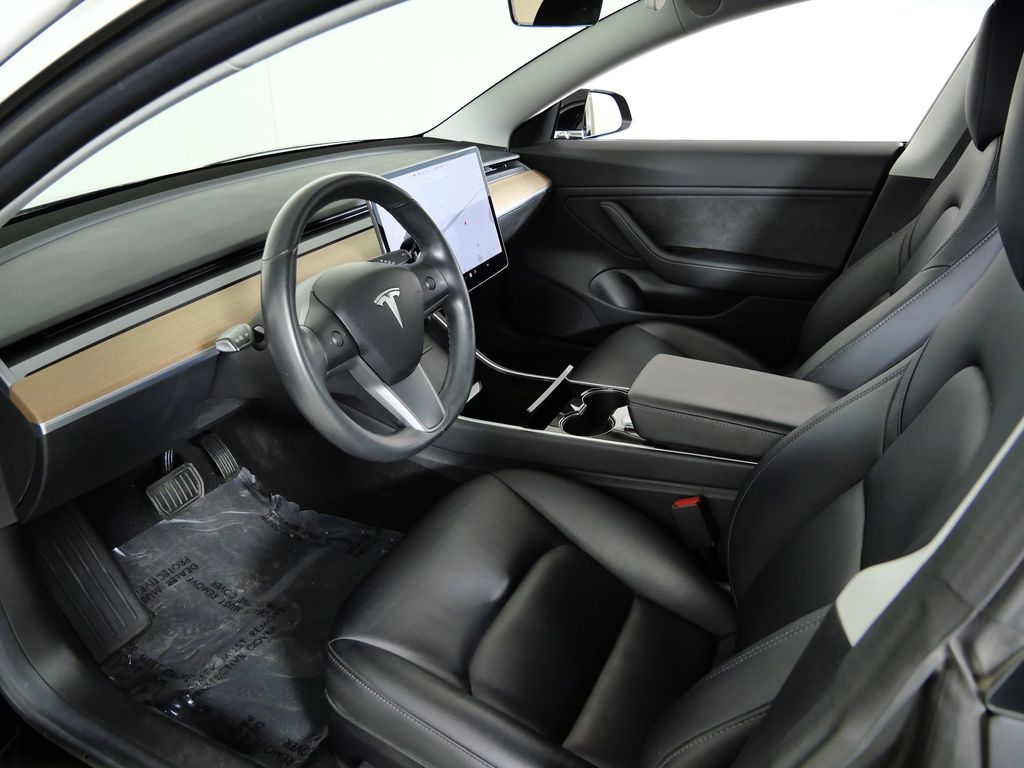 Thumbnail: 2018 Tesla Model 3 - 34