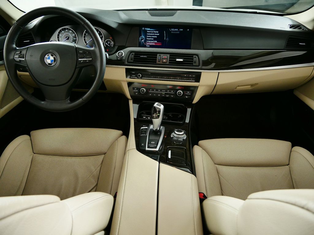 Thumbnail: 2013 BMW 5 Series - 7