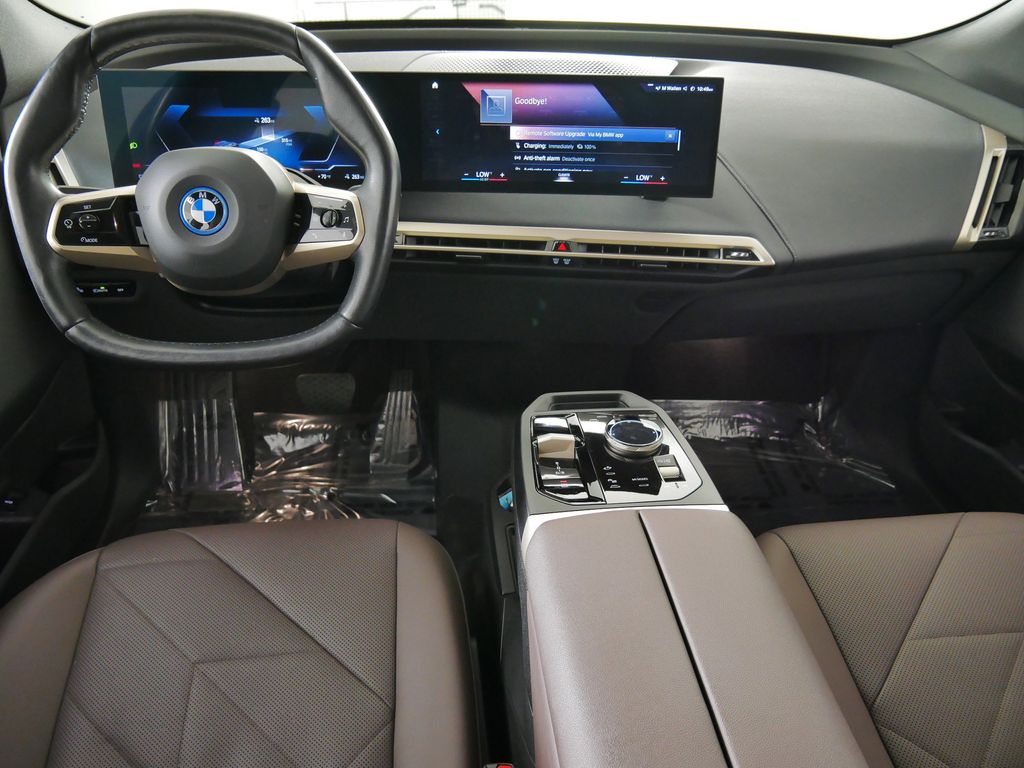Thumbnail: 2023 BMW iX - 6