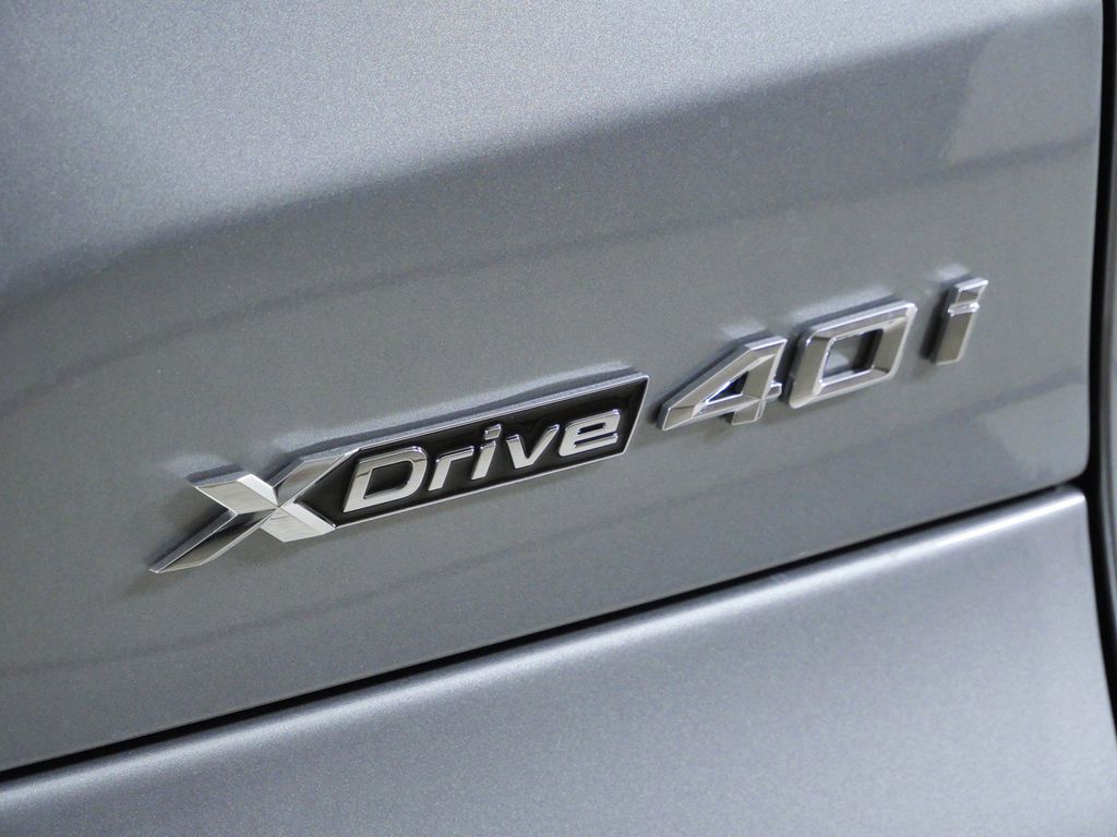 Thumbnail: 2026 BMW X5 - 12