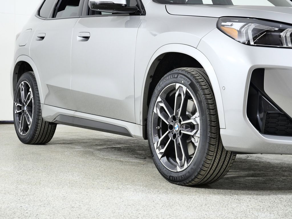 Thumbnail: 2026 BMW X1 - 6