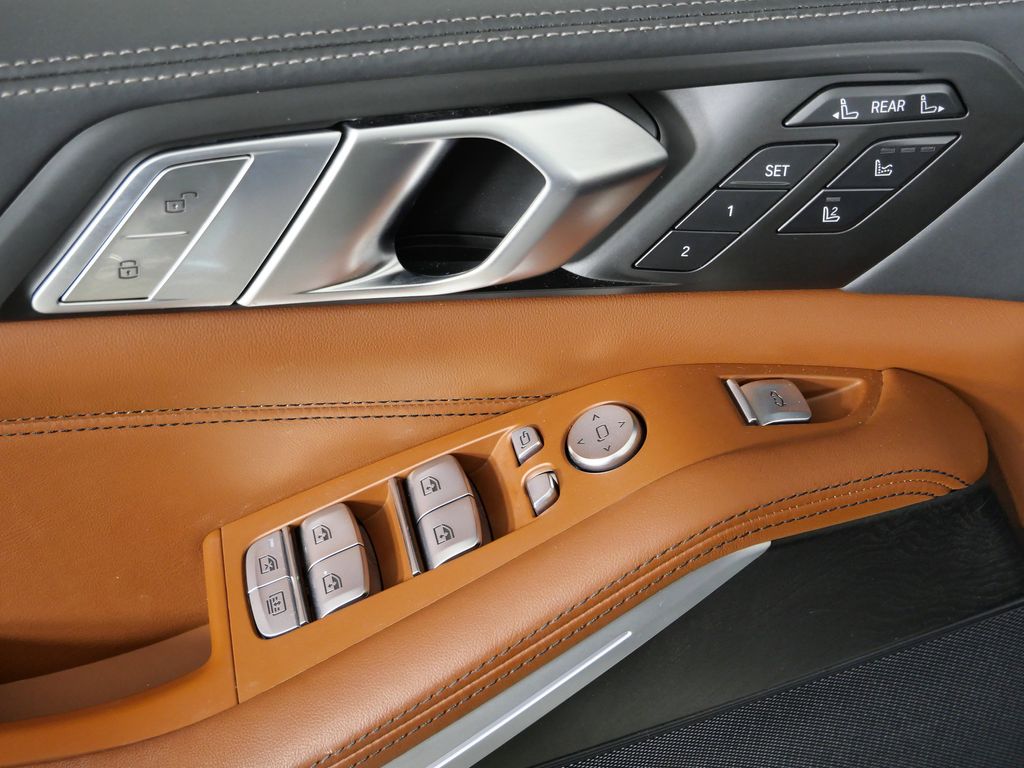 Thumbnail: 2022 BMW X7 - 43