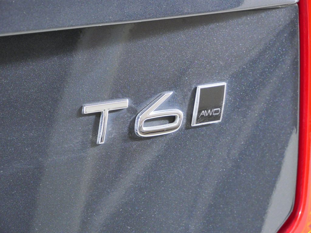 Thumbnail: 2022 Volvo XC90 - 12