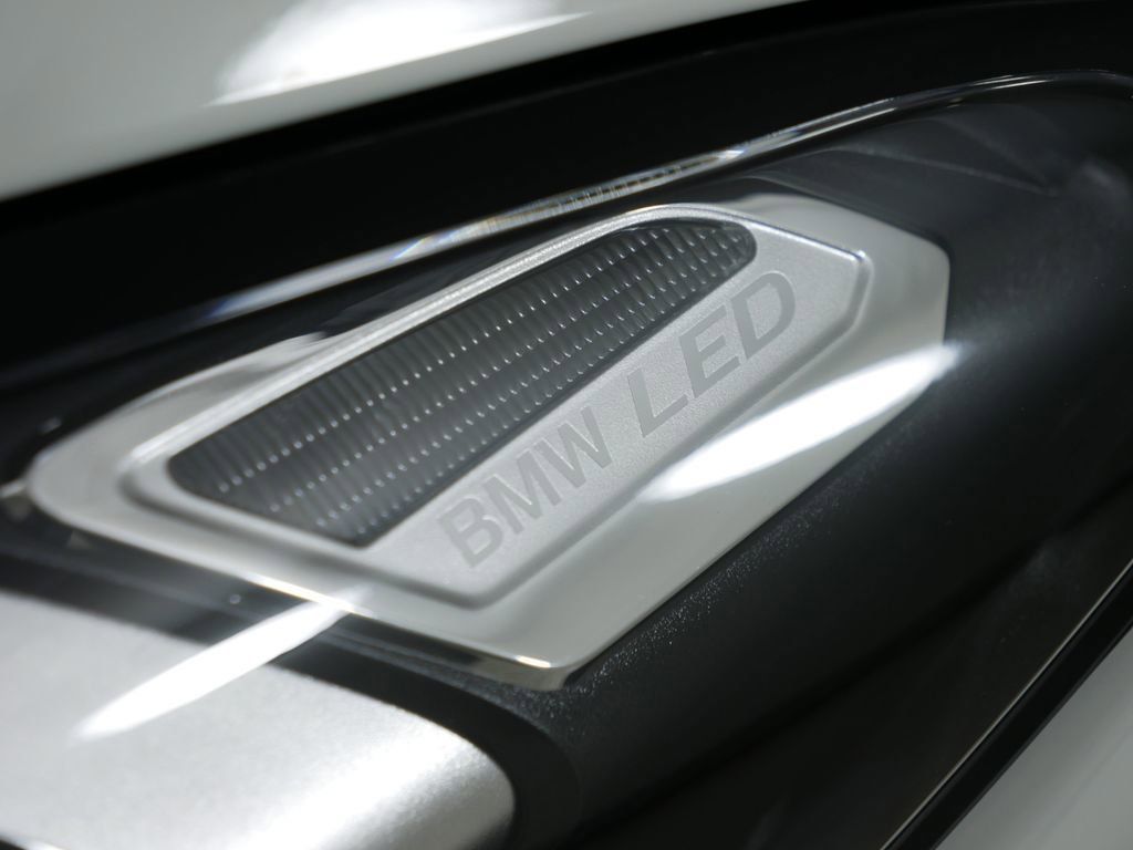 Thumbnail: 2025 BMW 3 Series - 19