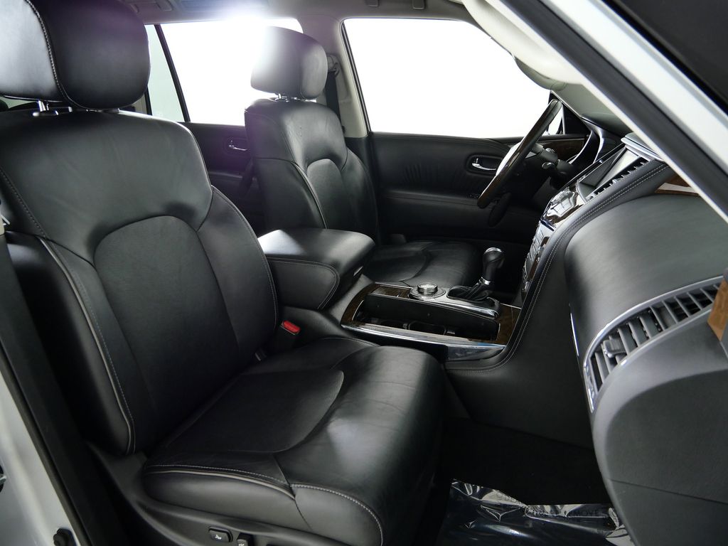 Thumbnail: 2015 INFINITI QX80 - 22