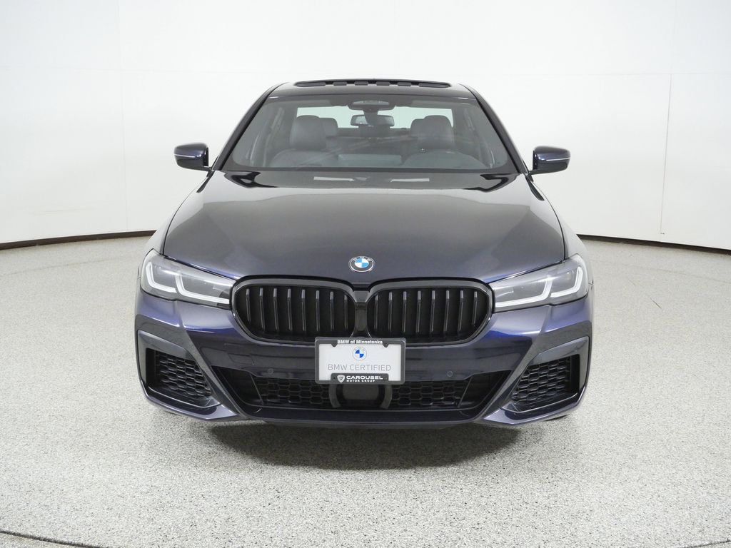 Thumbnail: 2023 BMW 5 Series - 3
