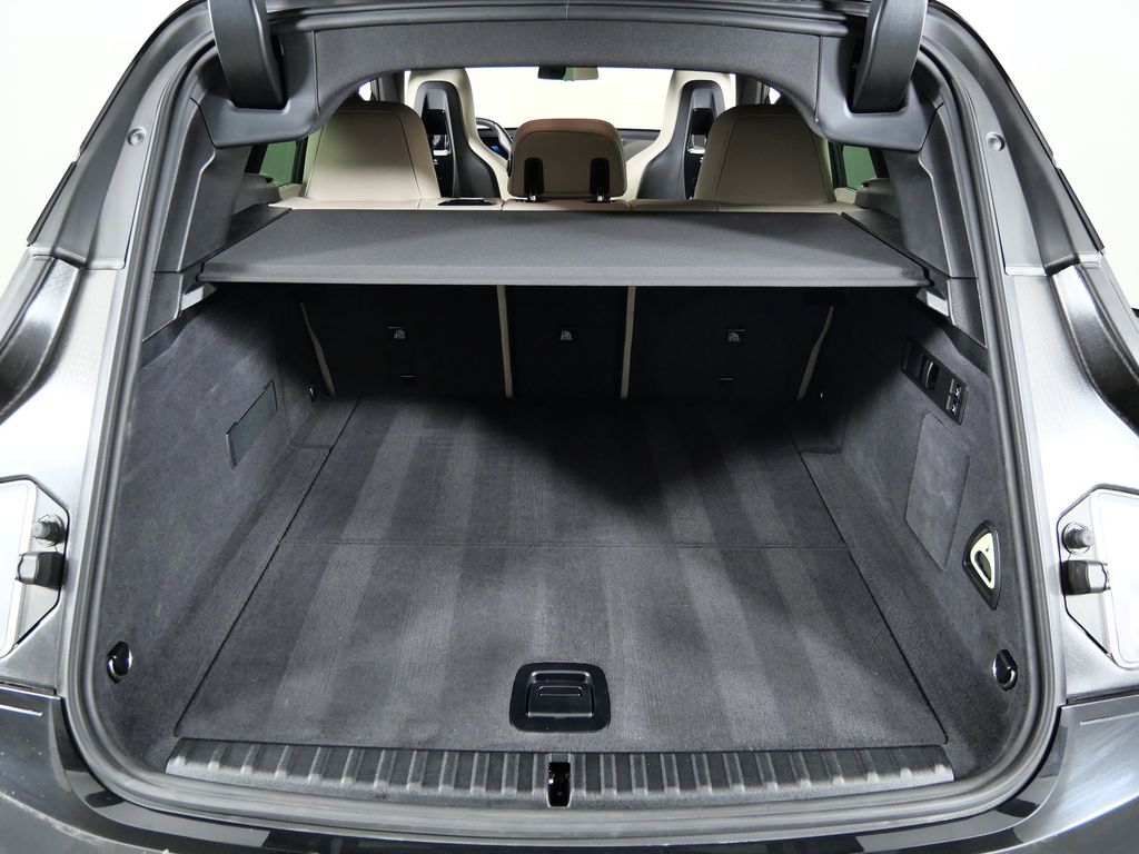 Thumbnail: 2025 BMW iX - 32