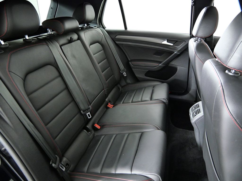 Thumbnail: 2021 Volkswagen Golf - 26