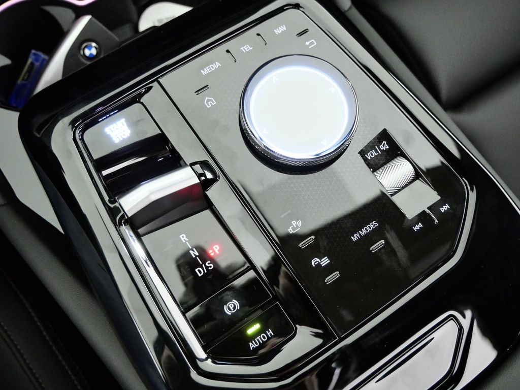 Thumbnail: 2026 BMW 5 Series - 46