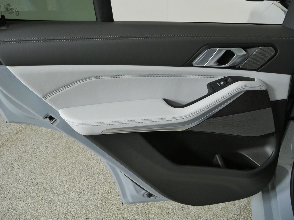 Thumbnail: 2026 BMW X5 - 31