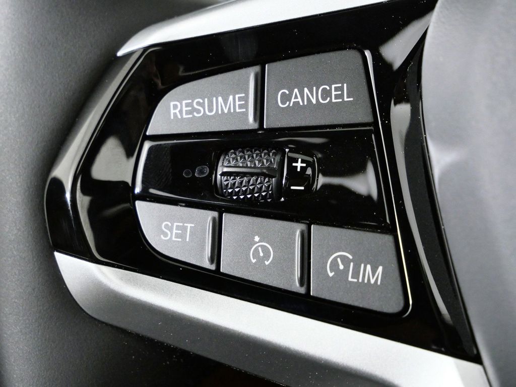 Thumbnail: 2026 BMW 3 Series - 39