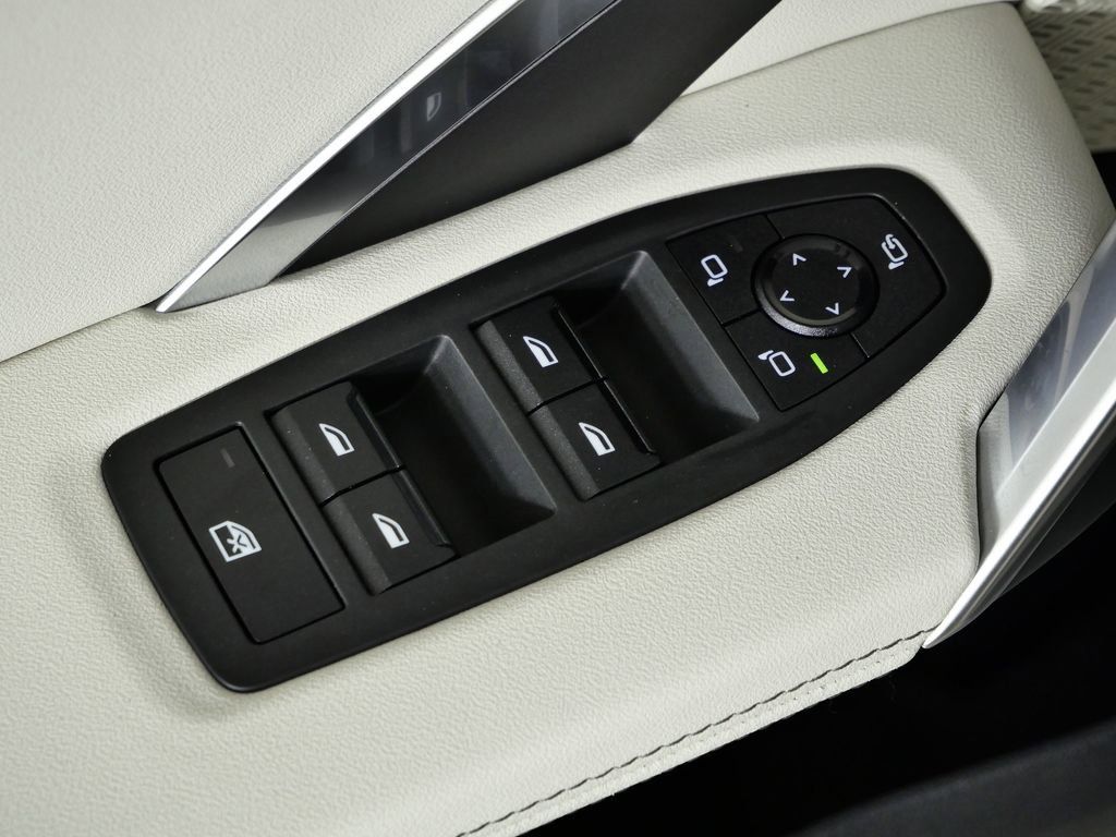 Thumbnail: 2026 BMW X1 - 36