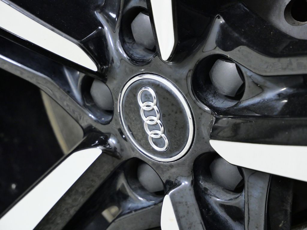 Thumbnail: 2019 Audi Q7 - 5