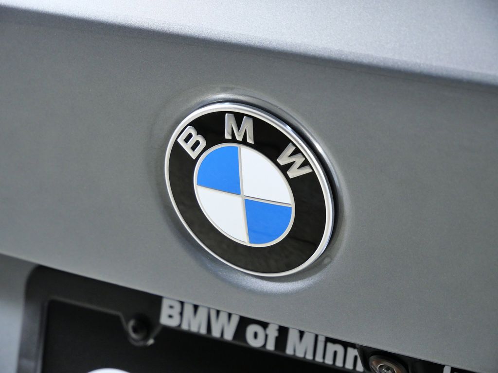 Thumbnail: 2026 BMW 3 Series - 11