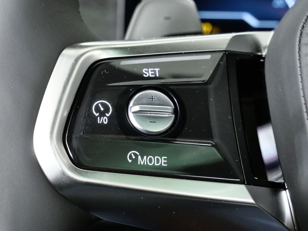 Thumbnail: 2026 BMW 7 Series - 40