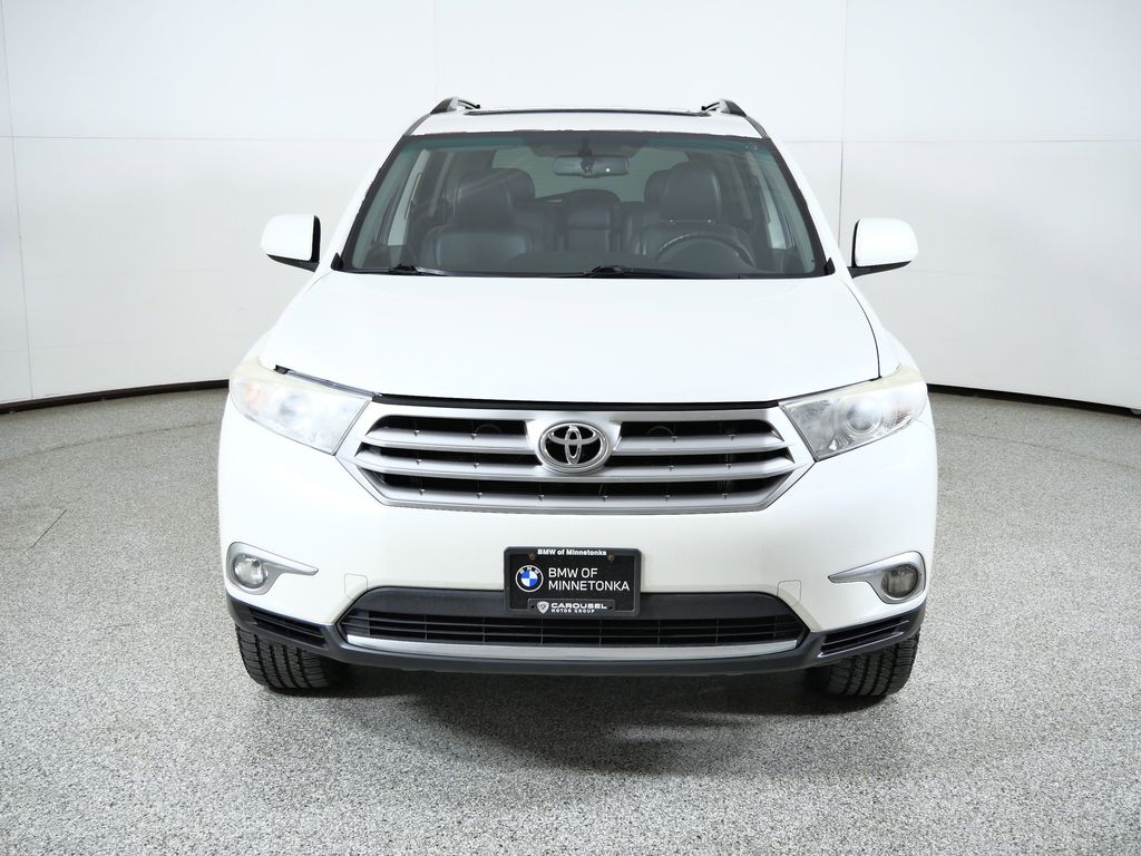 Thumbnail: 2011 Toyota Highlander - 3