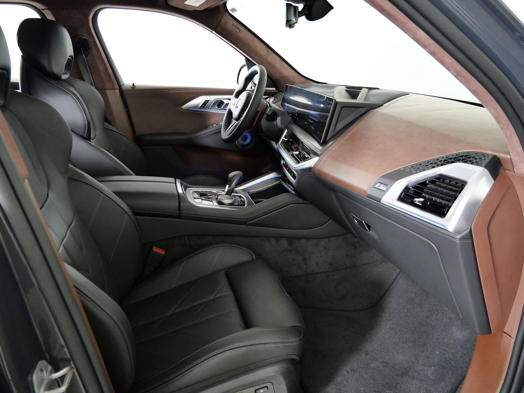 Thumbnail: 2026 BMW XM - 20