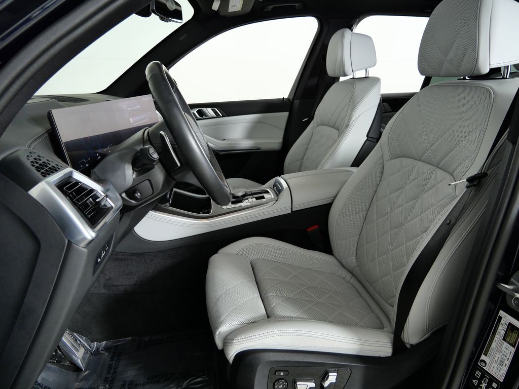 Thumbnail: 2024 BMW X5 - 41